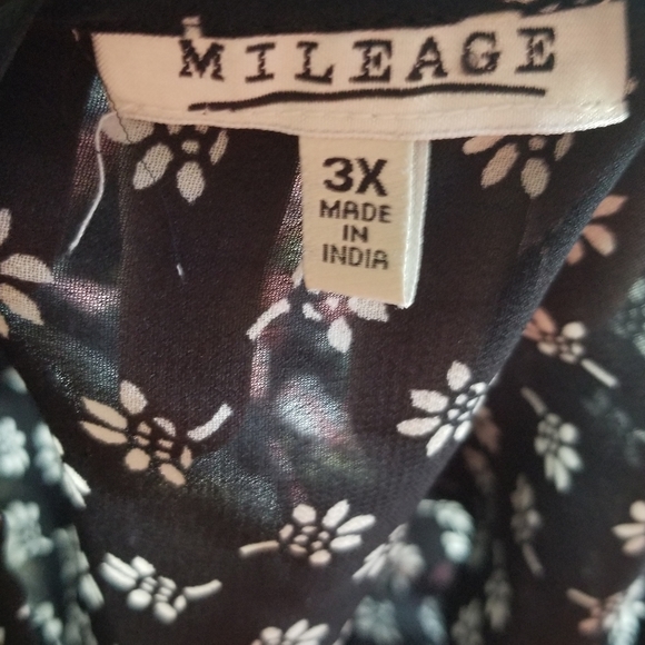 Blouse - Picture 2 of 2